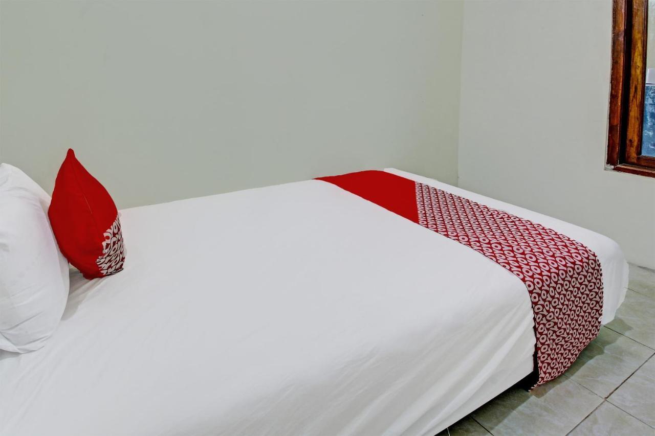 Oyo Life 92312 A+ Cozy Rooms Syariah Kediri  Exterior foto