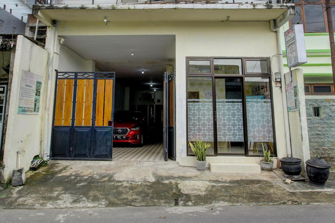 Oyo Life 92312 A+ Cozy Rooms Syariah Kediri  Exterior foto