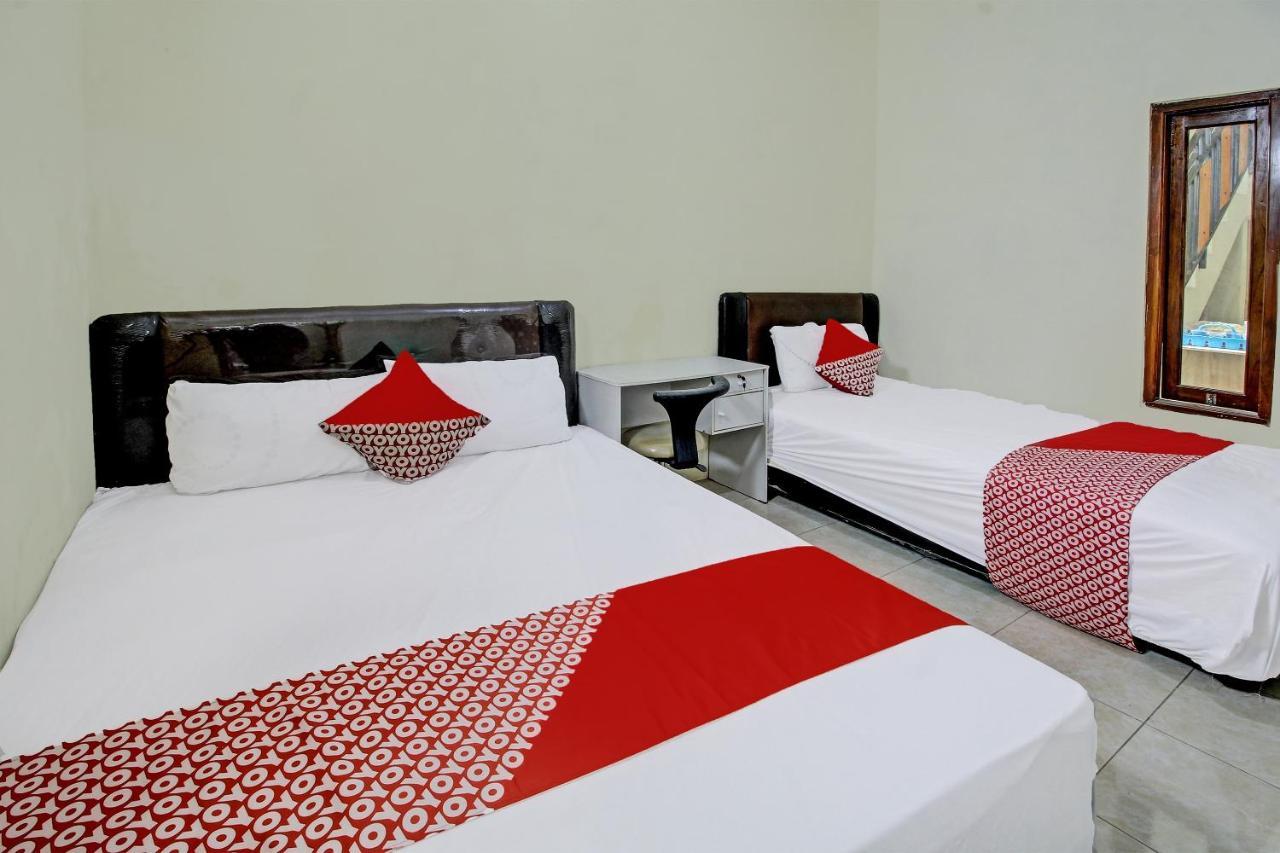 Oyo Life 92312 A+ Cozy Rooms Syariah Kediri  Exterior foto