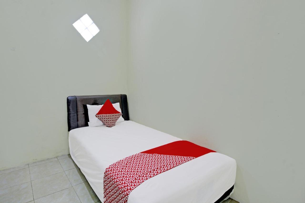 Oyo Life 92312 A+ Cozy Rooms Syariah Kediri  Exterior foto