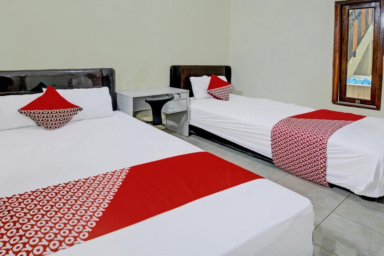 Oyo Life 92312 A+ Cozy Rooms Syariah Kediri  Exterior foto