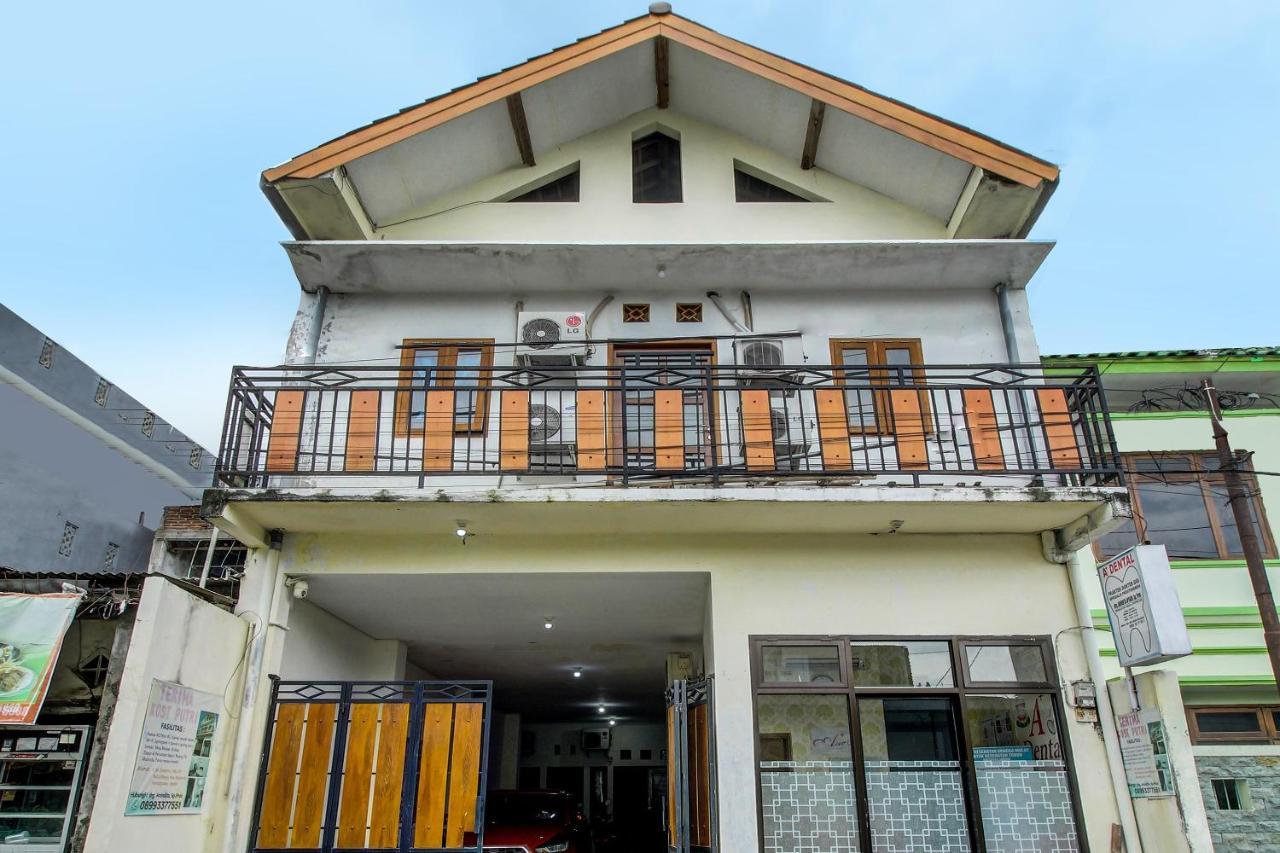 Oyo Life 92312 A+ Cozy Rooms Syariah Kediri  Exterior foto