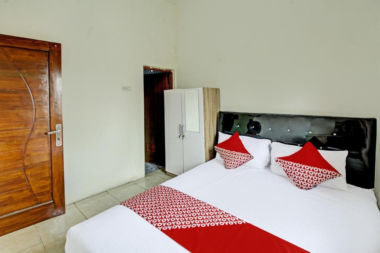 Oyo Life 92312 A+ Cozy Rooms Syariah Kediri  Exterior foto